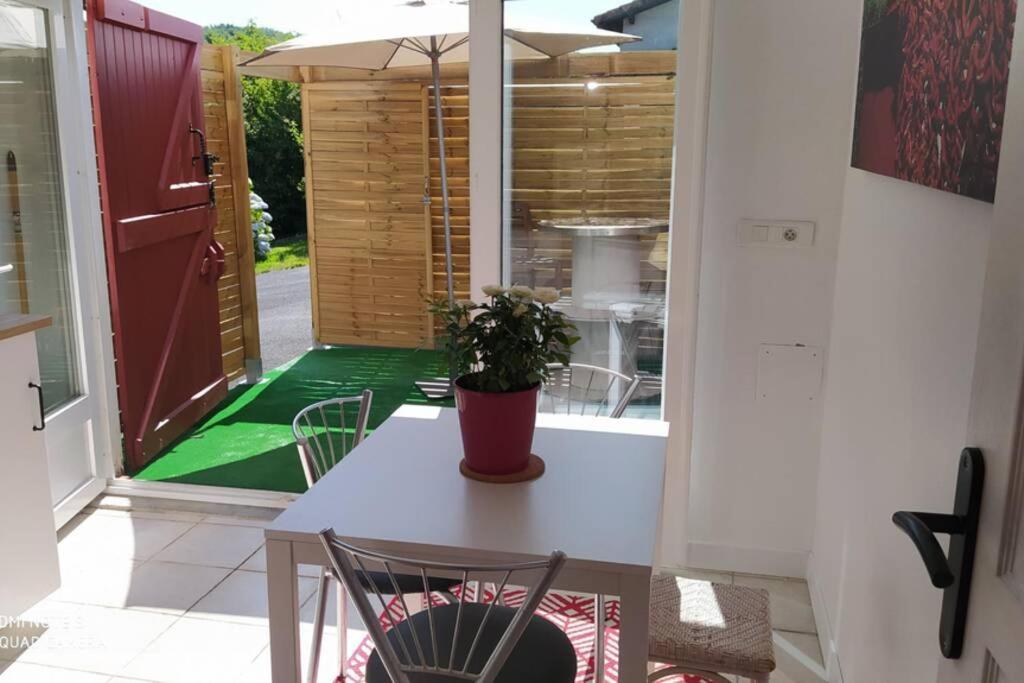 Appartement Tout Confort Au Calme Avec Jacuzzi Mouguerre ภายนอก รูปภาพ