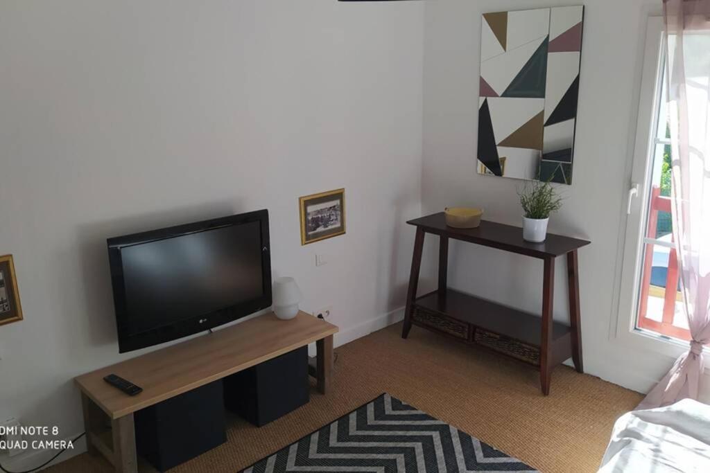 Appartement Tout Confort Au Calme Avec Jacuzzi Mouguerre ภายนอก รูปภาพ