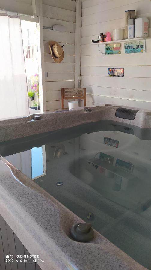 Appartement Tout Confort Au Calme Avec Jacuzzi Mouguerre ภายนอก รูปภาพ